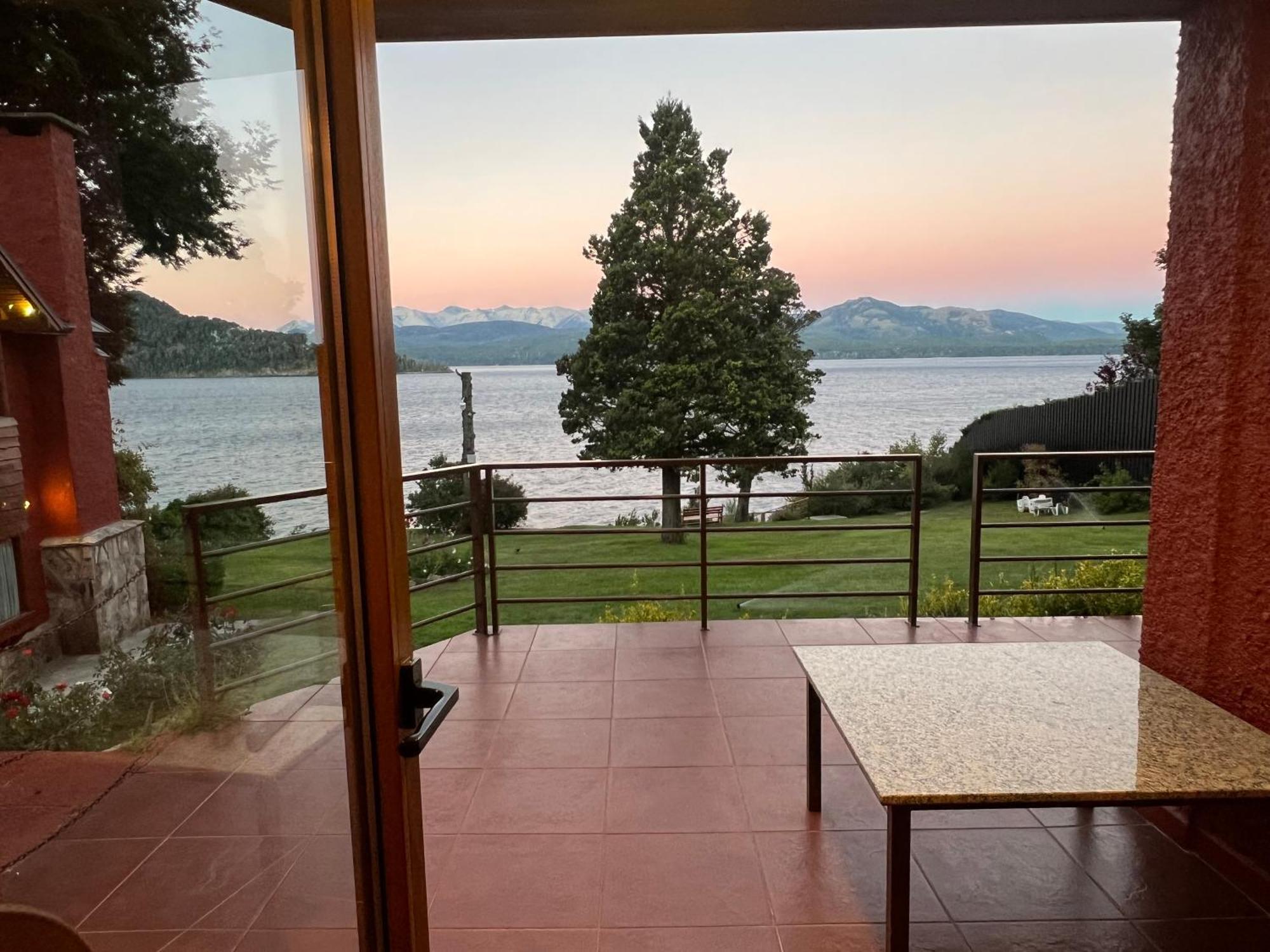 Apartahotel Costa Brava & San Carlos de Bariloche